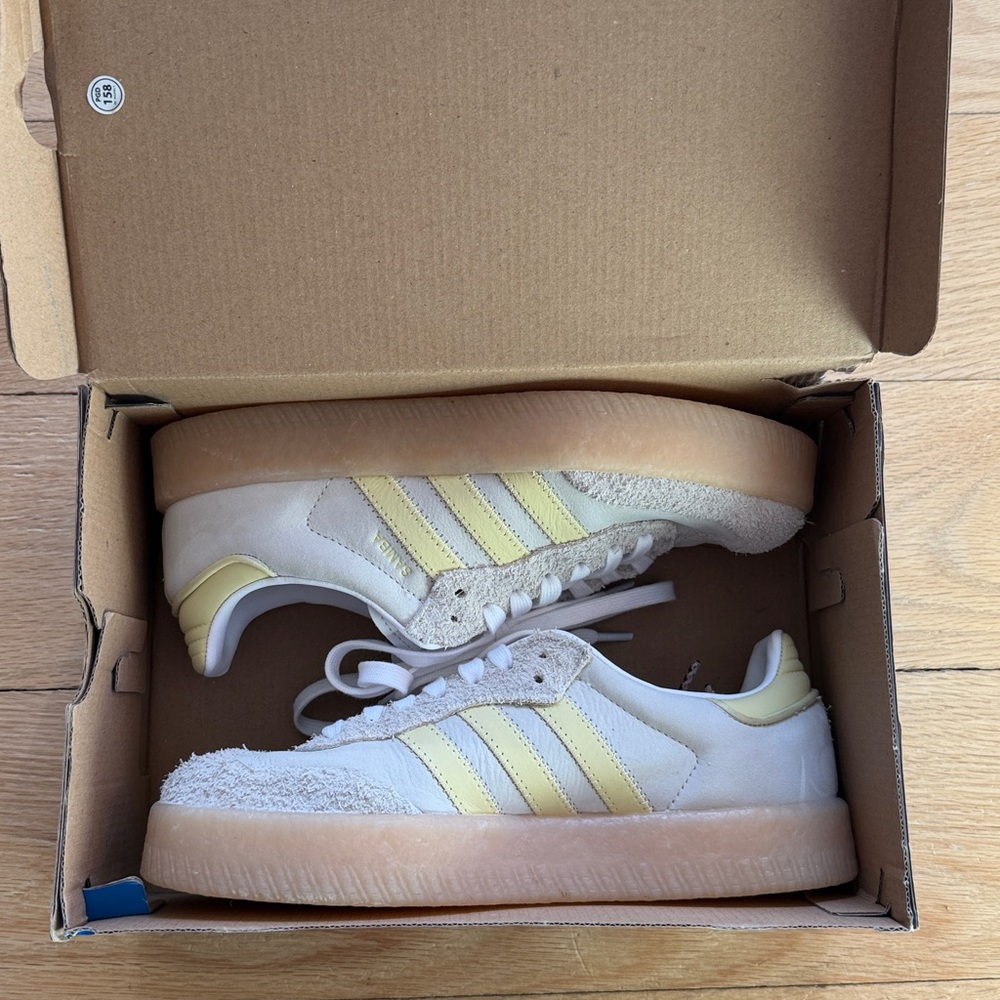 Adidas Women’s Sambae Greystone and Powder Yellow Sneakers - Picture 6 of 12